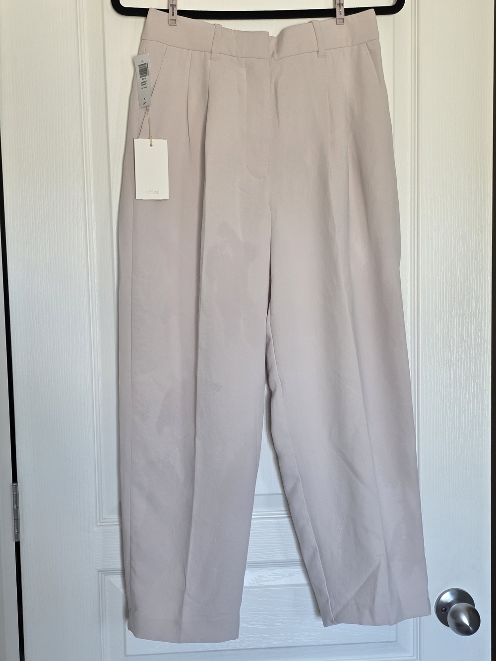 NWT Aritzia Wilfred Carrot Crepe Pants (Short) - Vin Gris Size 8 - Picture 3 of 8